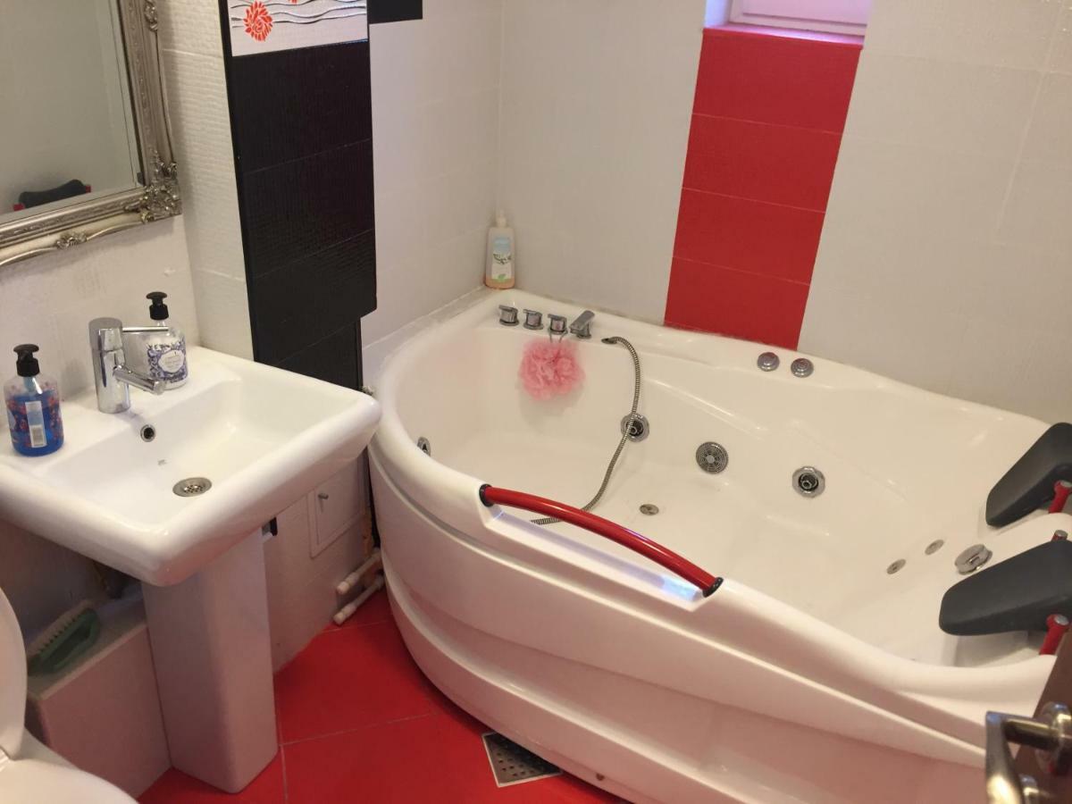 Apartament Tomis Nord 3 Camere Constanţa Esterno foto